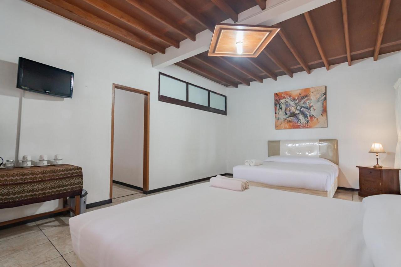 Samakta Guest House Лембанг Экстерьер фото