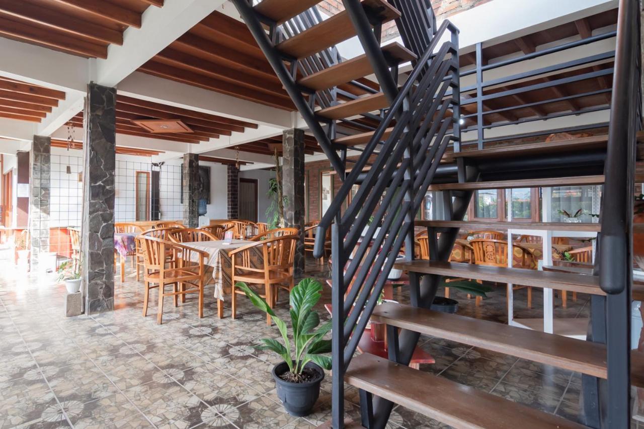 Samakta Guest House Лембанг Экстерьер фото