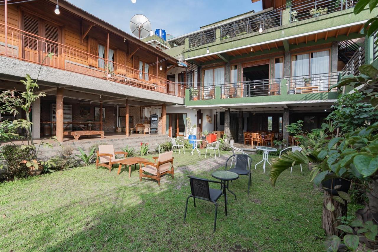 Samakta Guest House Лембанг Экстерьер фото